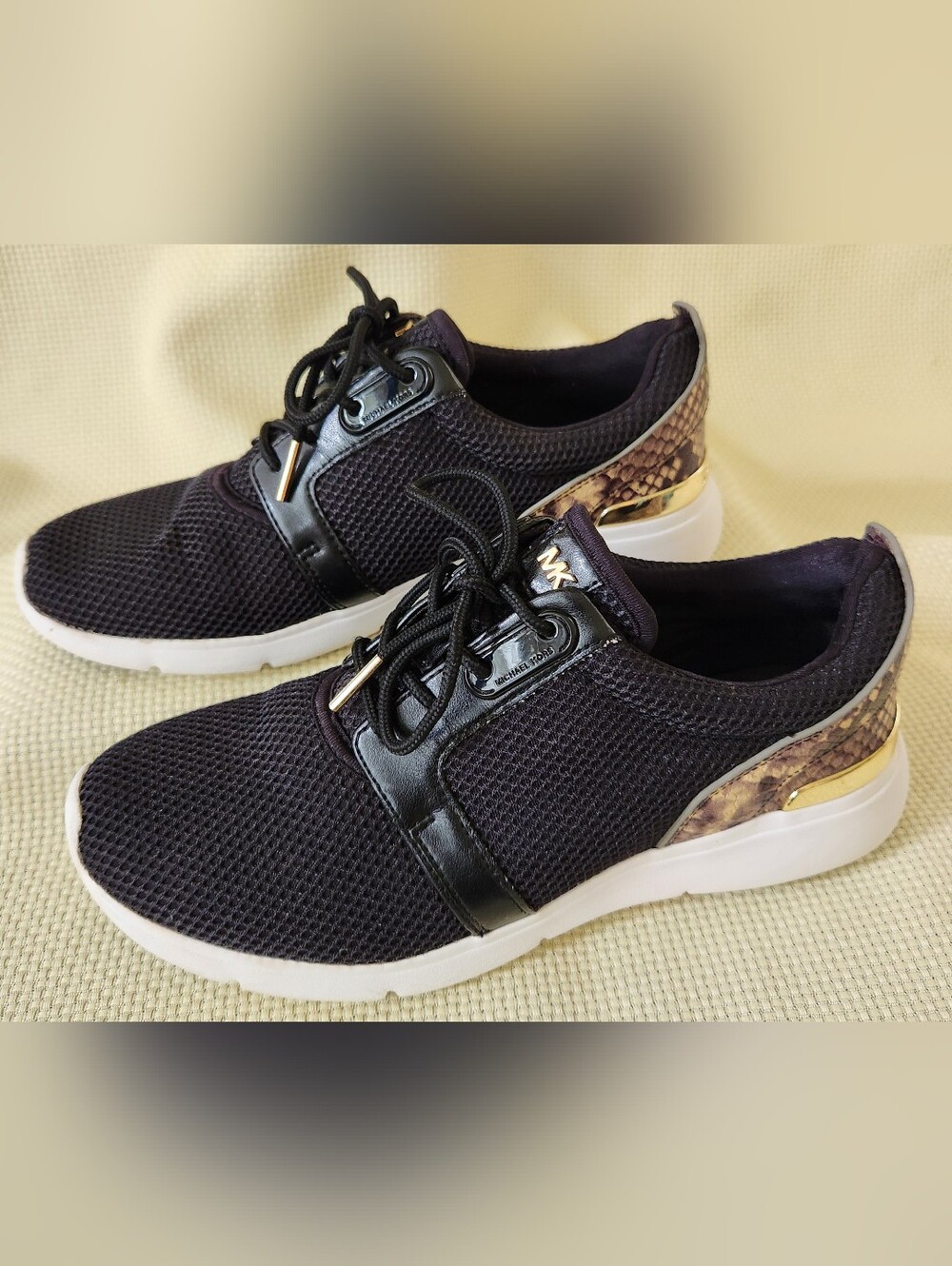 MICHAEL Michael Kors Miles Black Mesh Snake Trainer Sneakers Size 7.5M Snakeskin - Picture 2 of 16